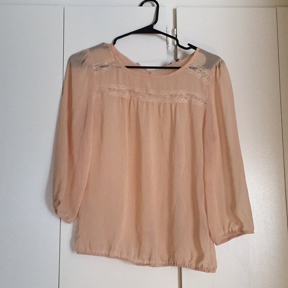 Quarter sleeve blouse